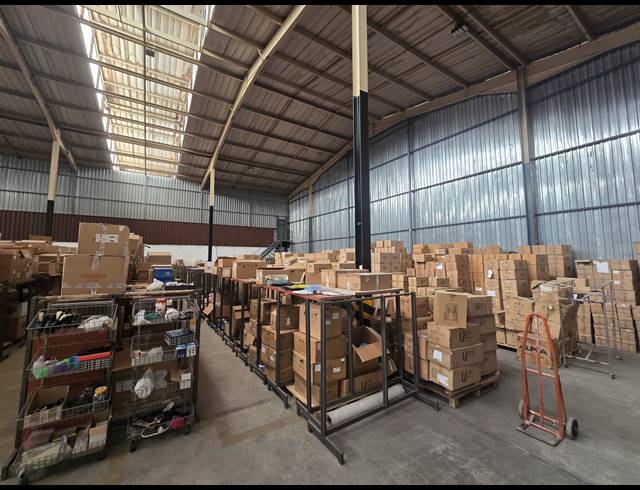 1,589M² FACTORY TO LET IN BOKSBURG EAST